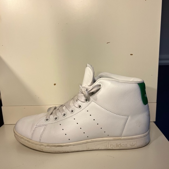 Mens Stan smiths only worn a couple times - Picture 2 of 3